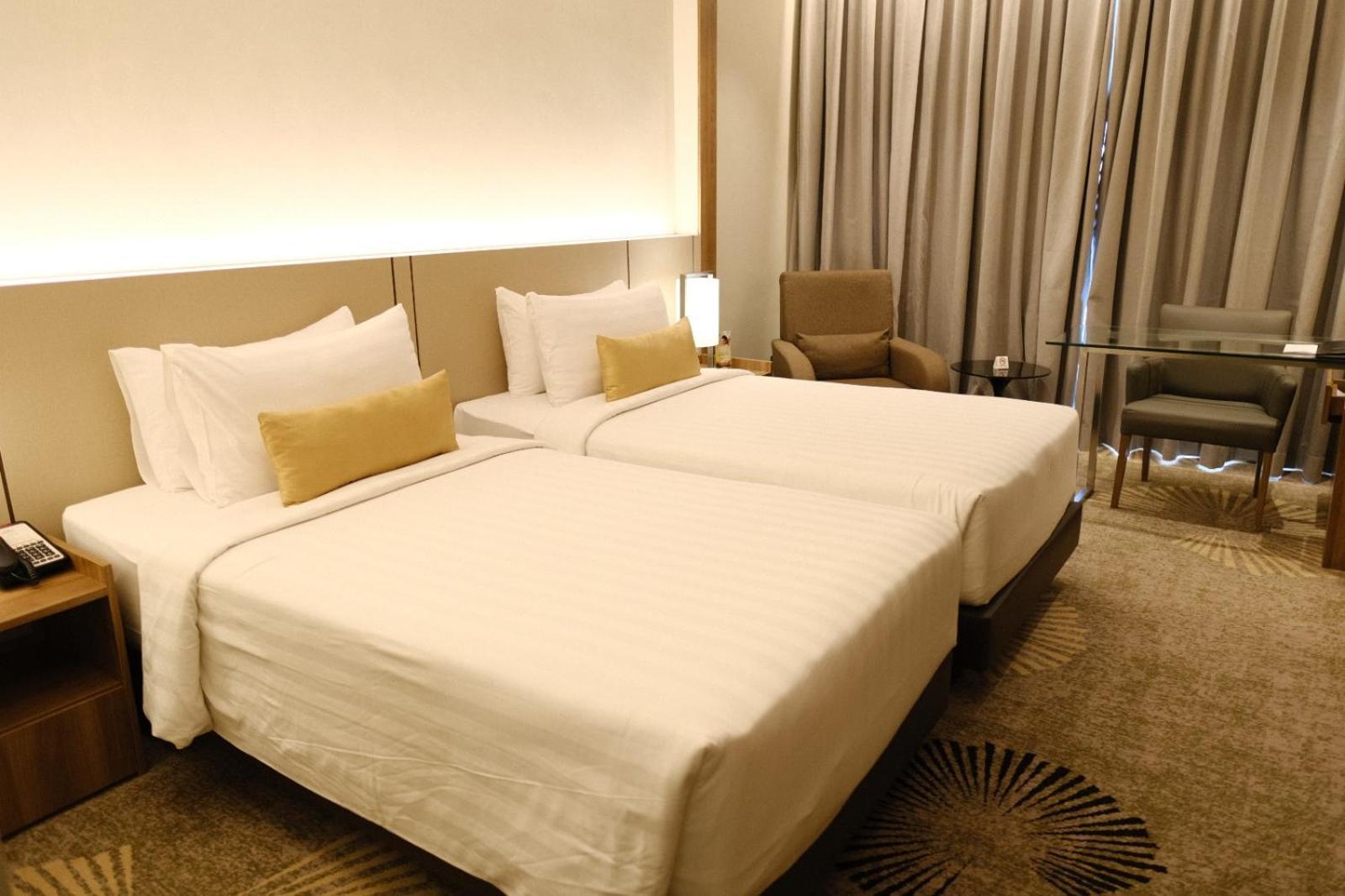 The Premiere Hotel Пеканбару Экстерьер фото