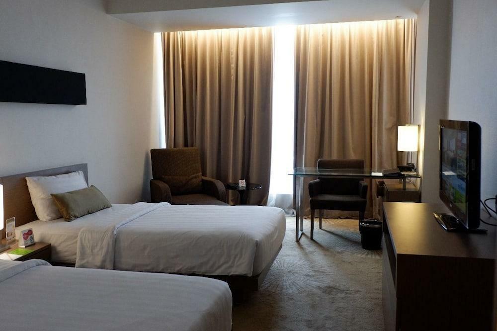 The Premiere Hotel Пеканбару Экстерьер фото